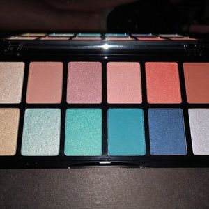LA Girl Makeup - New LA Girl Wander &Lust Eyeshadow Palette LA Girl Makeup - New LA Girl Wander &Lust Eyeshadow Palette